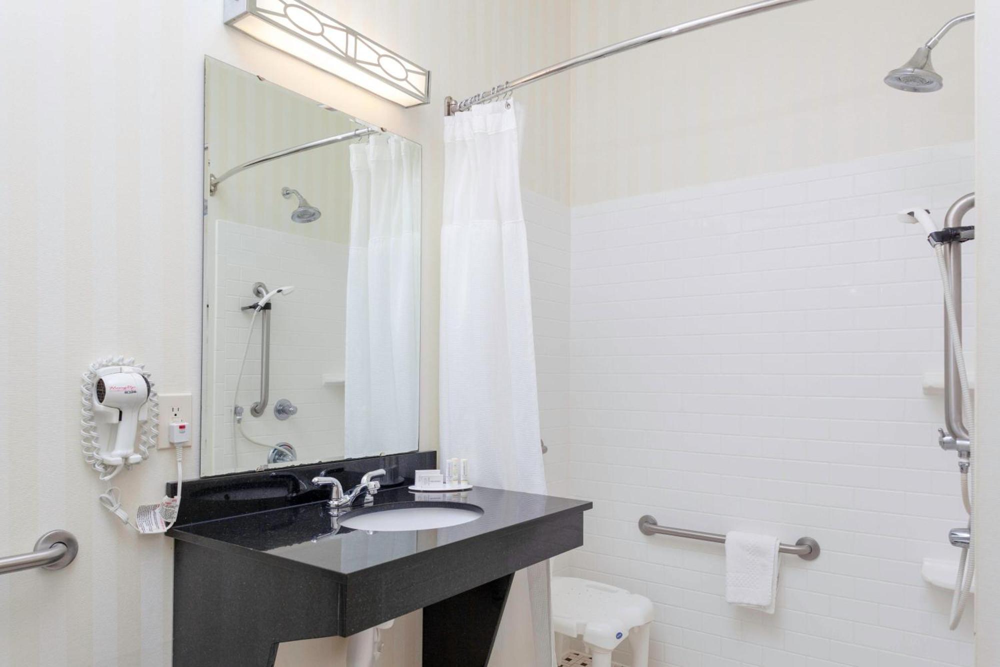 Fairfield Inn And Suites By Marriott Seymour Dış mekan fotoğraf